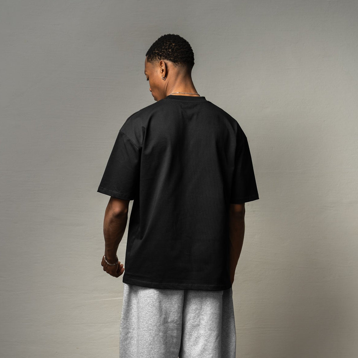 Essential Premium Black T-shirt