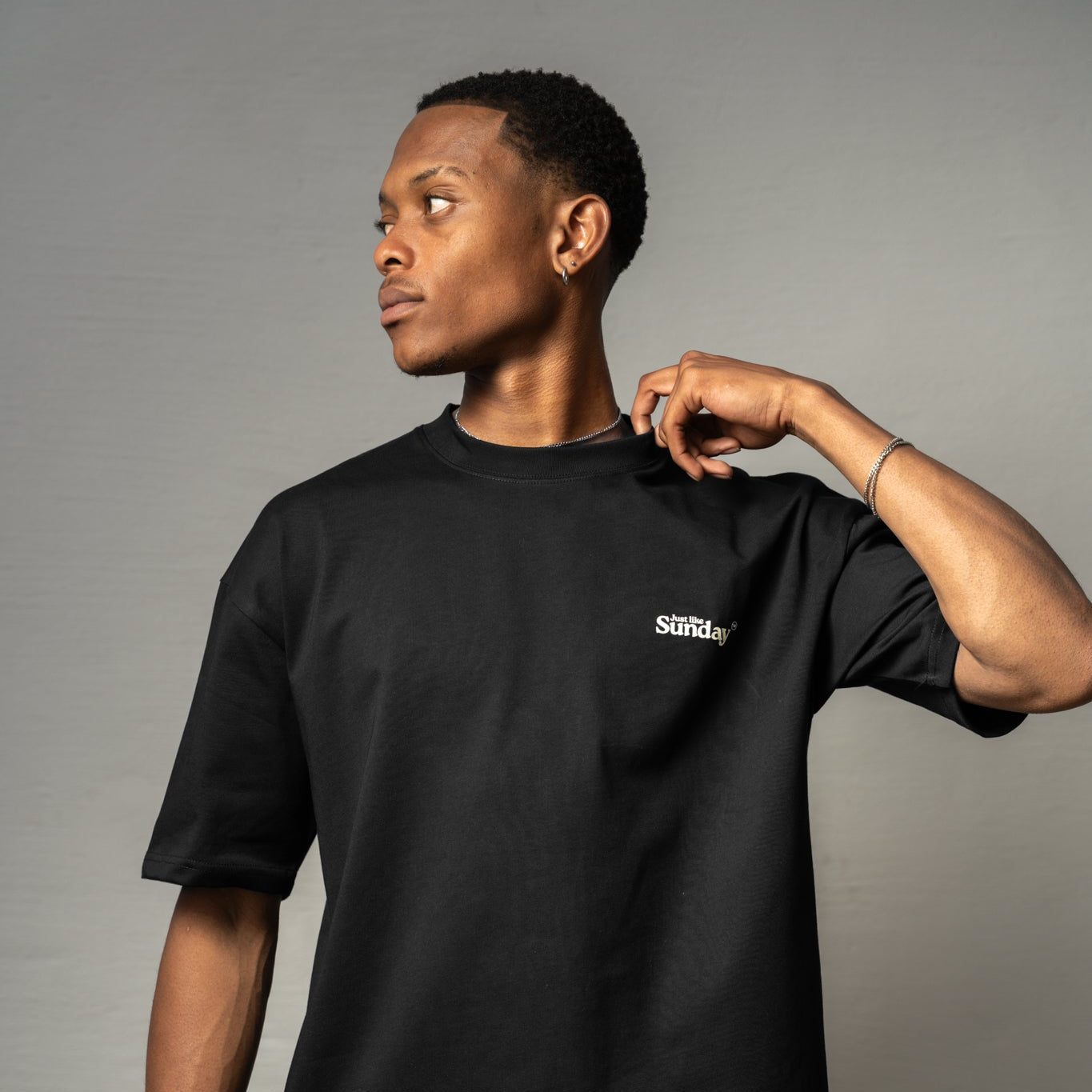 Essential Premium Black T-shirt